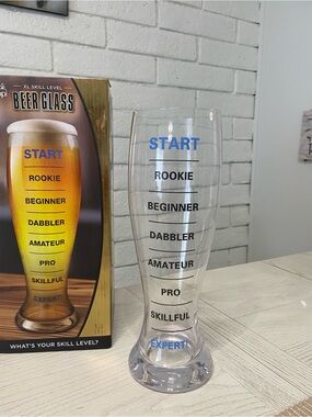 XL Skill-Level Beer ClearGlass  53Oz New in Box
